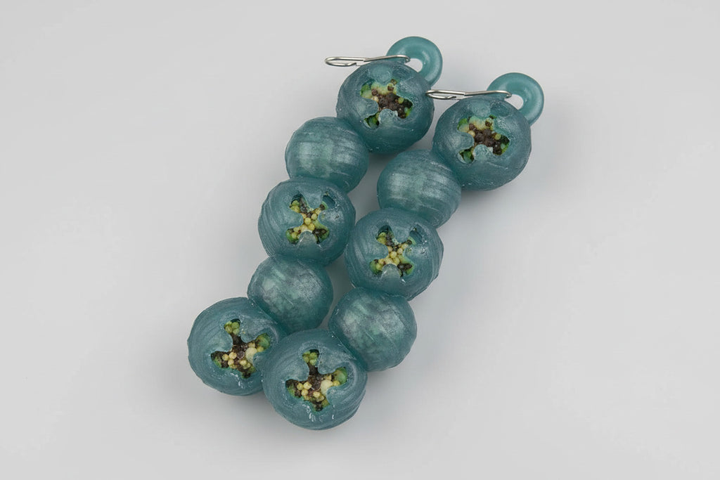 Foraging Instincts Peck N’ Play Interactive Treat, 2 Ounce, for Small Birds