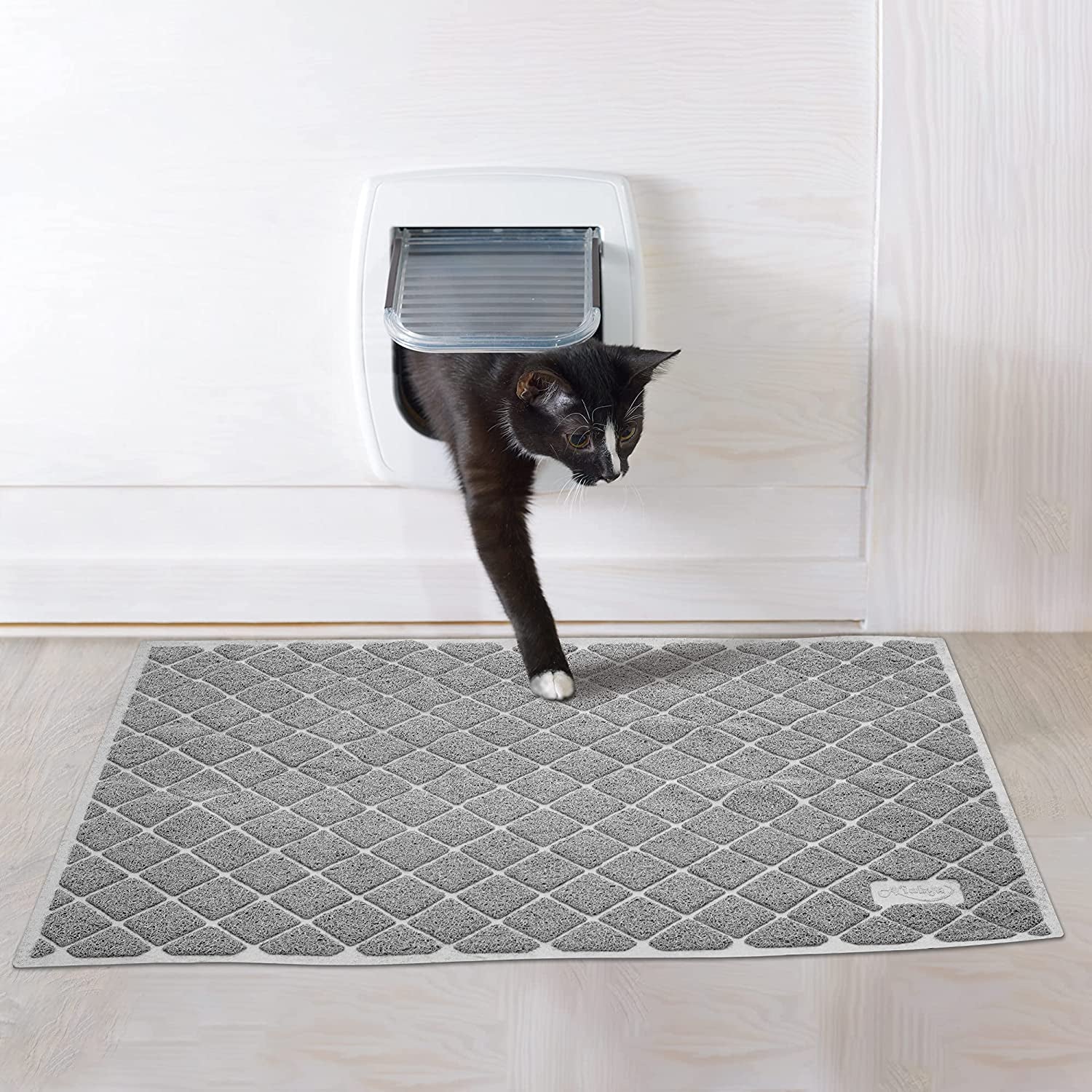 Ultimate Comfort Cat Litter Mat - Non-Slip, Waterproof & Easy to Clean Litter Trapping Solution for Happy Cats